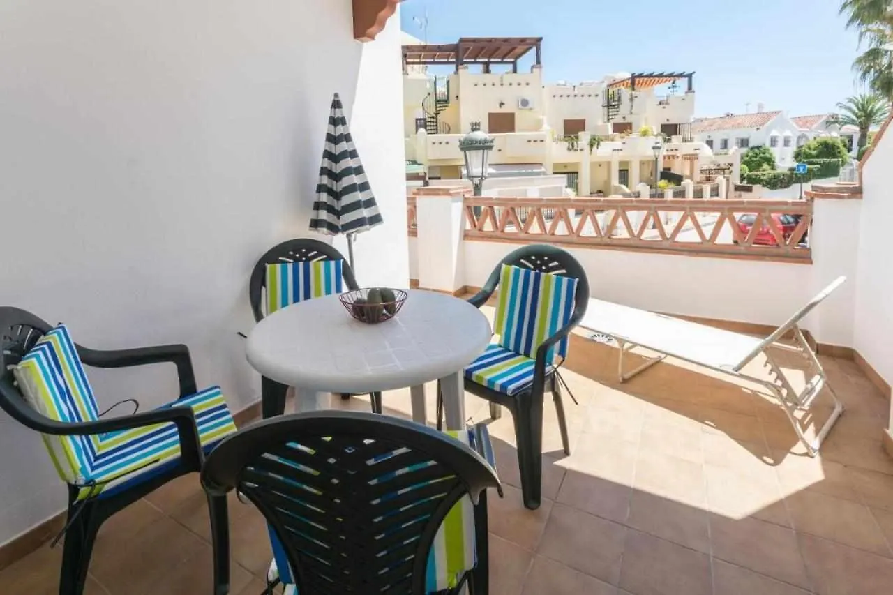 Apartamento 2 Dormitorios Con Vistas Al Mar نيرخا